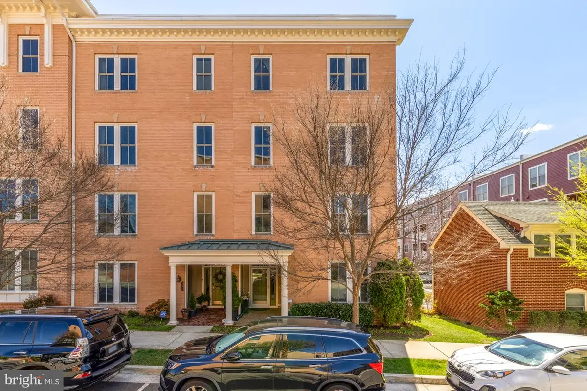 619 Mckenzie Ave #102, Alexandria, VA 22301 - #1