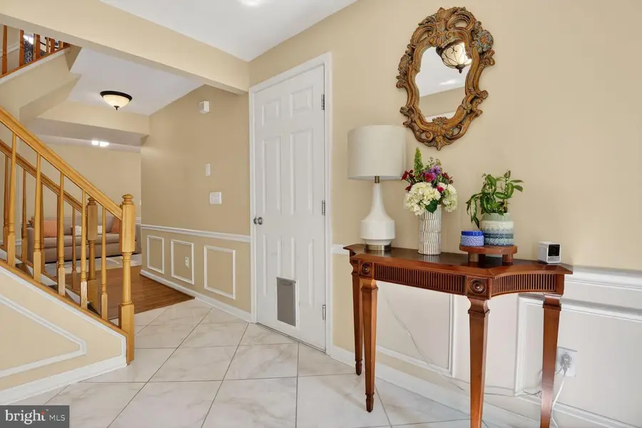 917 Rolfe Pl, Alexandria, VA 22314 - #2