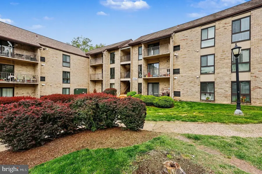 6141 Edsall Rd #l, Alexandria, VA 22304 - #2