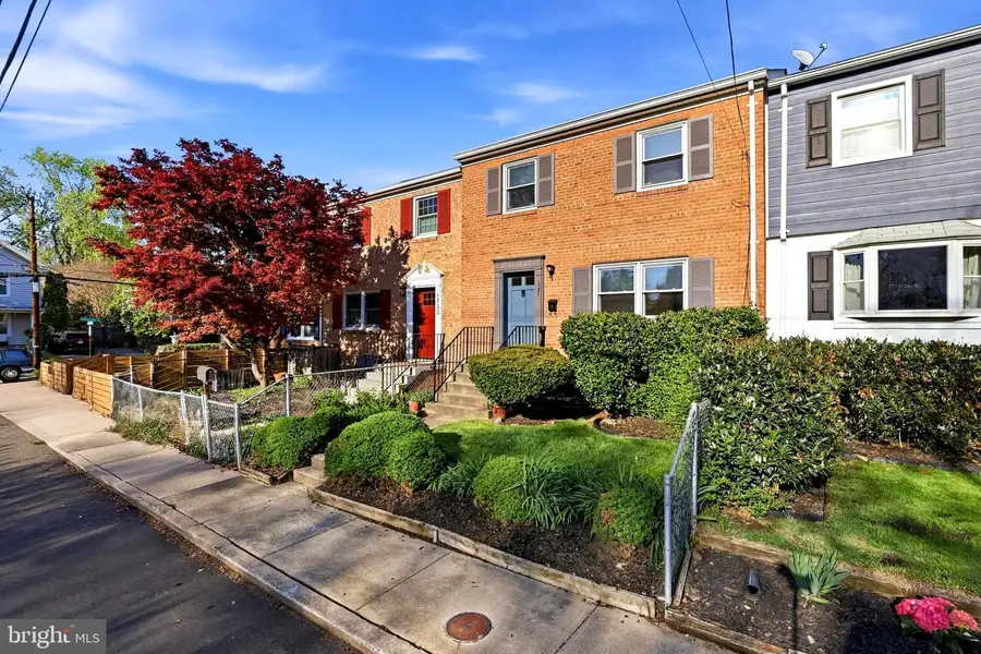 1731 Price St, Alexandria, VA 22301 - #2