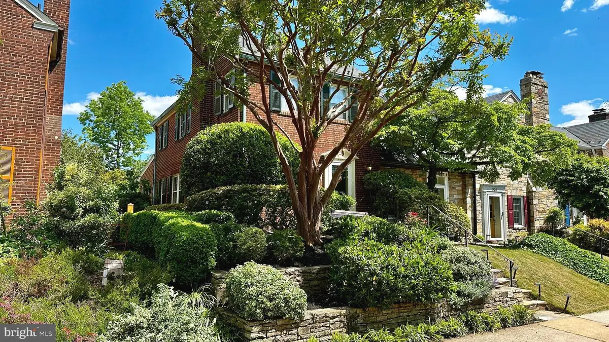 922 S Saint Asaph St, Alexandria, VA 22314 - #1
