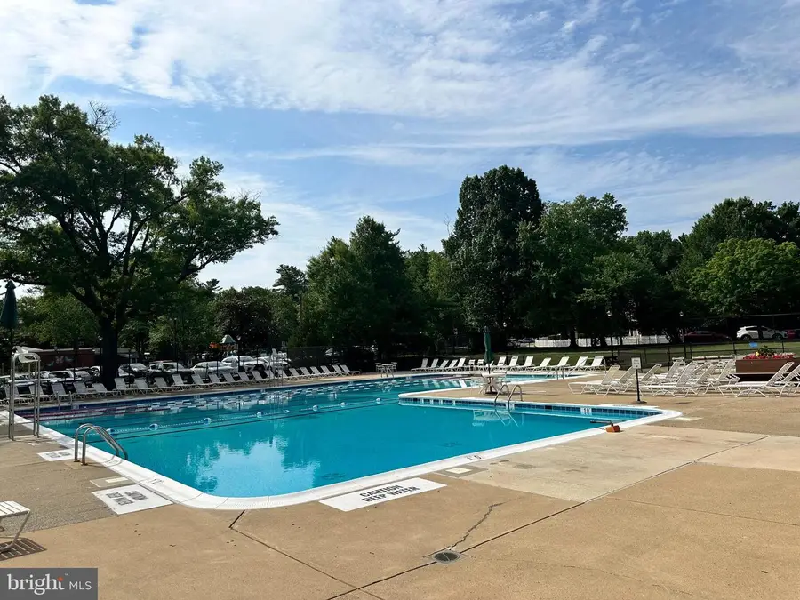 3304 Gunston Rd, Alexandria, VA 22302 - #3