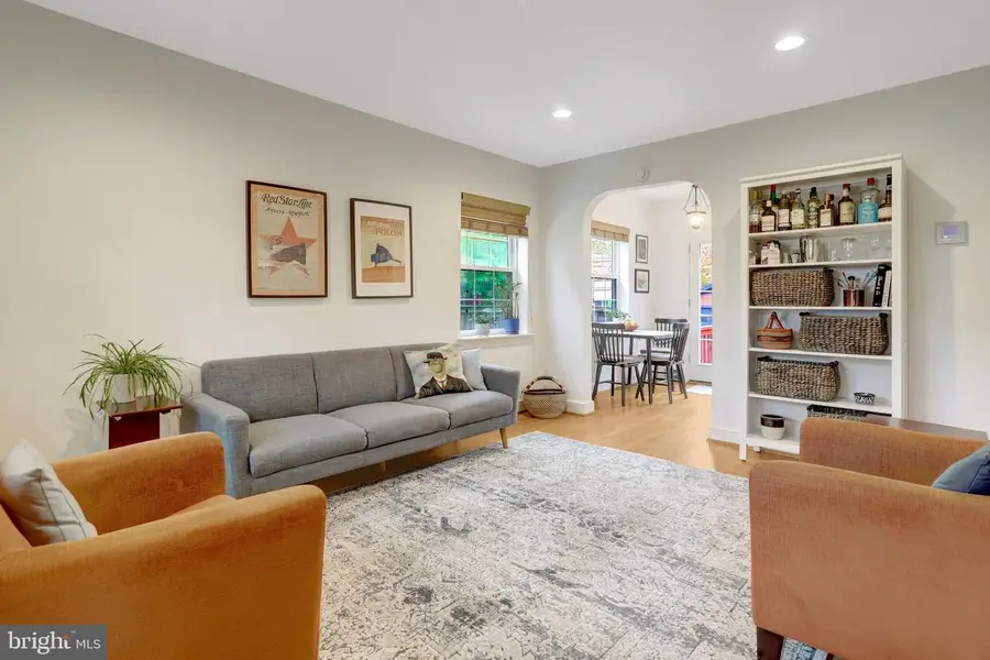 516 E Luray Ave E, Alexandria, VA 22301 - #2