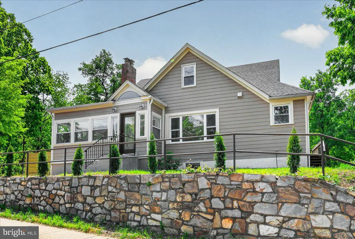 4448 W Braddock Rd, Alexandria, VA 22304 - #1