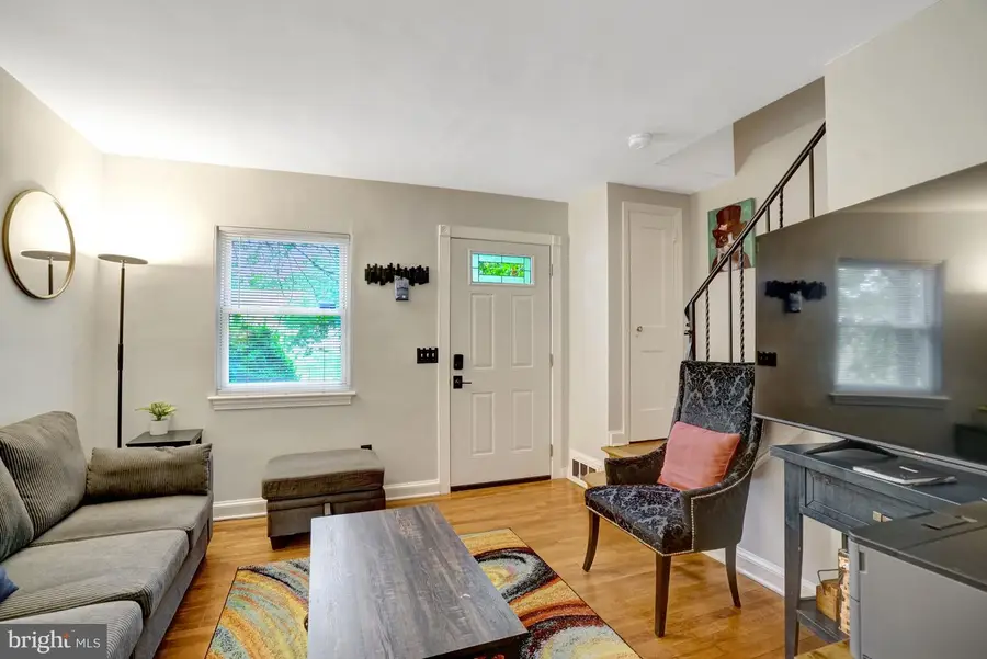 219 Buchanan St, Alexandria, VA 22314 - #2