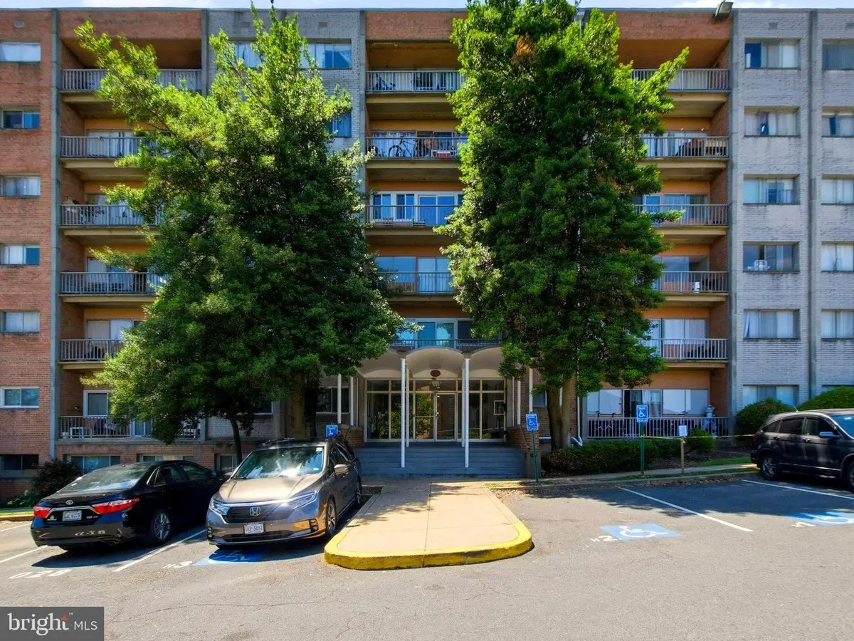 431 N Armistead St N #307, Alexandria, VA 22312 - #1