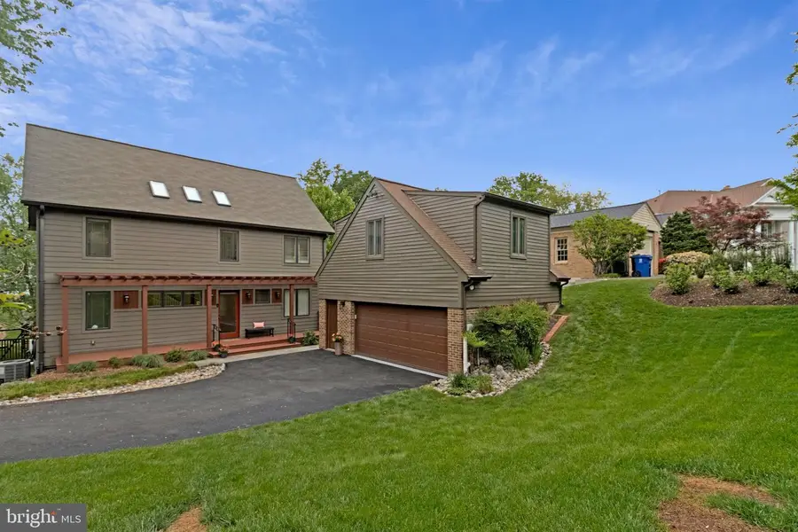 4403 Kirchner Ct, Alexandria, VA 22304 - #3