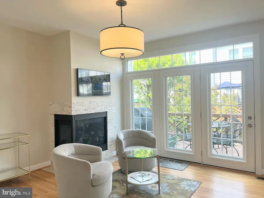 707 Catts Tavern Dr, Alexandria, VA 22314 - #2