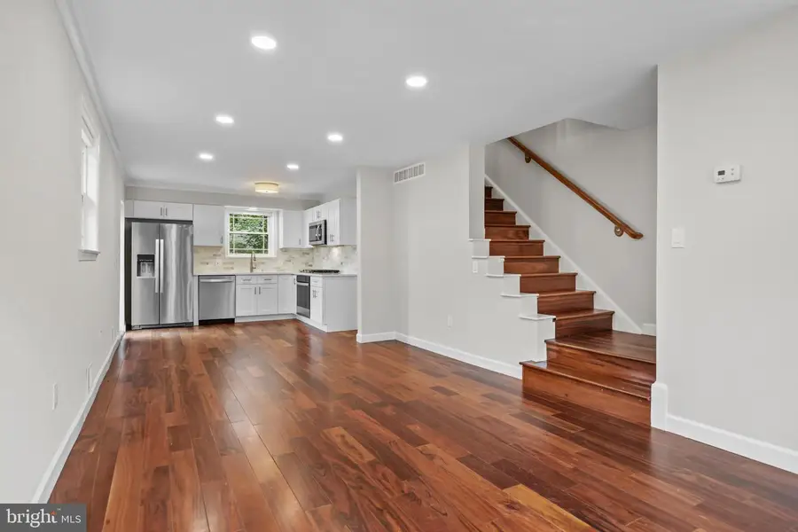 28 S Floyd St, Alexandria, VA 22304 - #2
