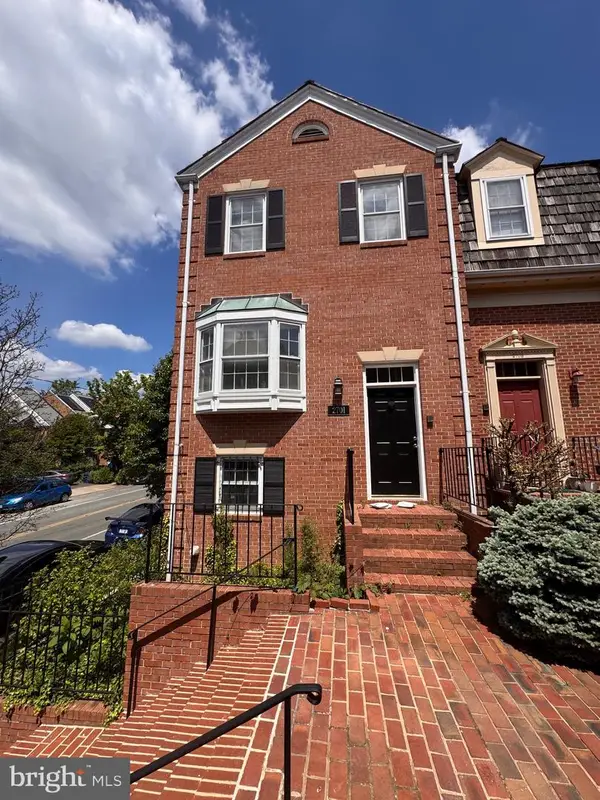 2701 Franklin Ct, ALEXANDRIA, VA 22302