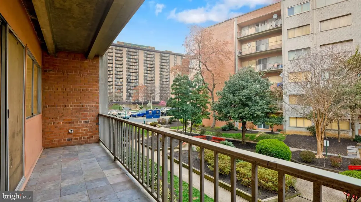 5851 Quantrell Ave #109, Alexandria, VA 22312 - #1