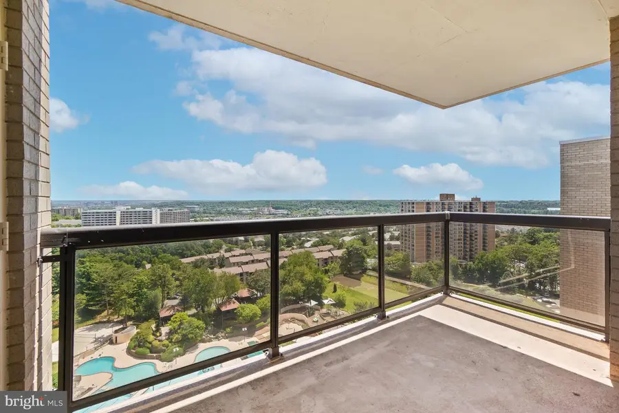 205 Yoakum Pkwy #1809, Alexandria, VA 22304 - #3