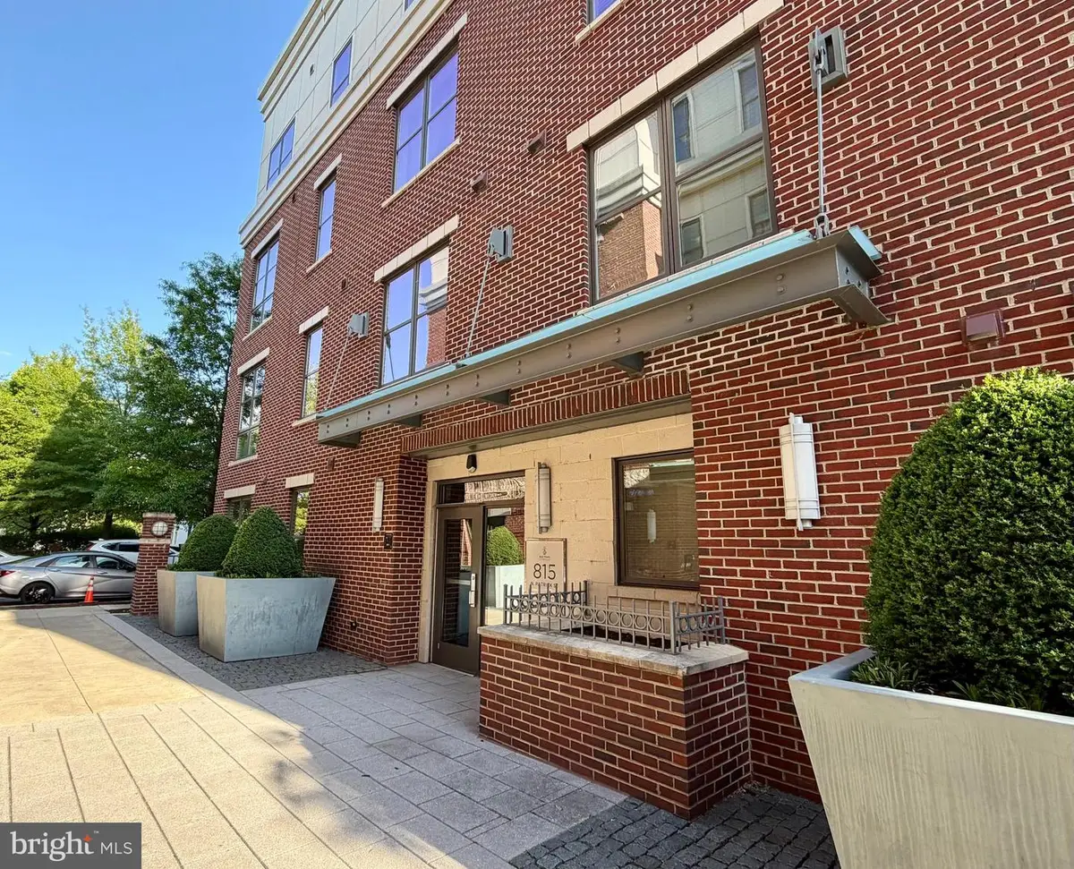 815 N Patrick St #410, Alexandria, VA 22314 - #1
