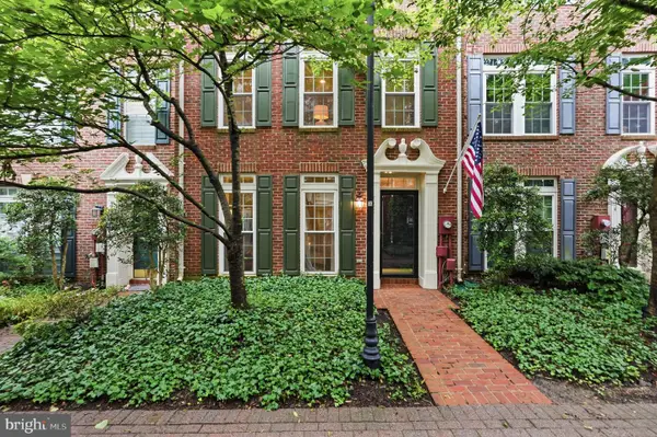 722 Catts Tavern Dr, ALEXANDRIA, VA 22314