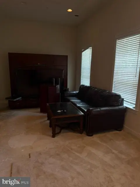 504 Triadelphia Way, Alexandria, VA 22312 - #2