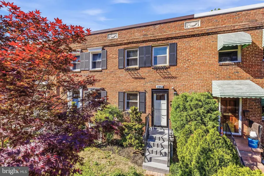 1735 Cameron St, Alexandria, VA 22314 - #2