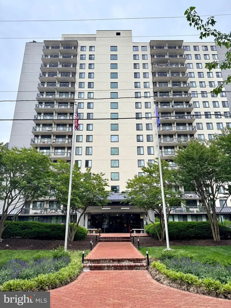 801 N Pitt St #706, Alexandria, VA 22314 - #1