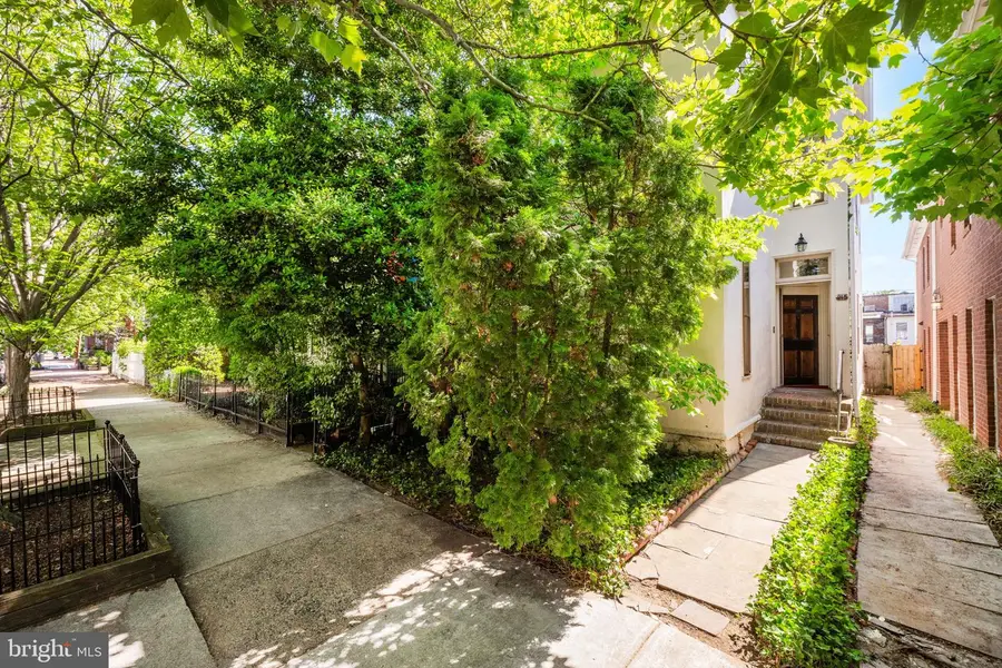 215 N Columbus St, Alexandria, VA 22314 - #2