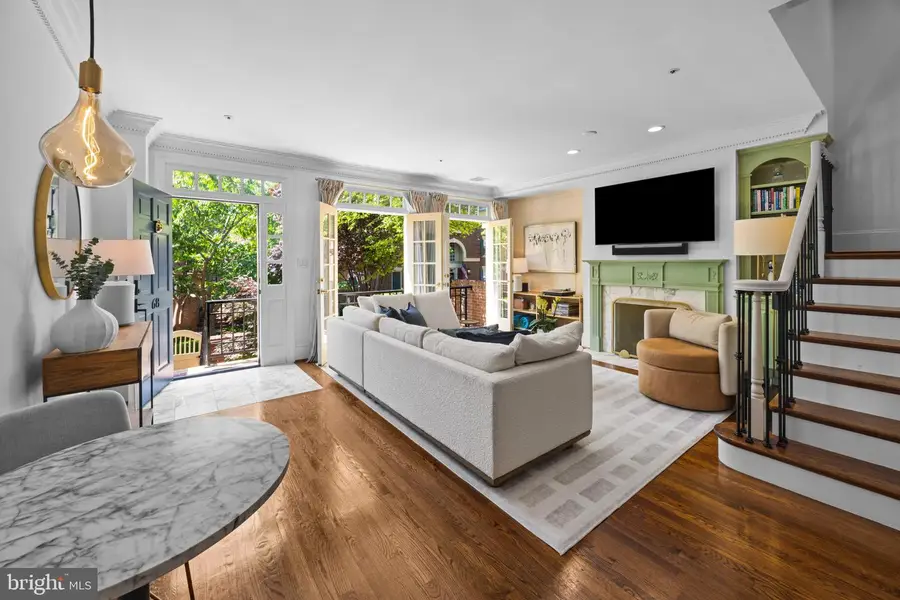 68 Wolfe St, Alexandria, VA 22314 - #3