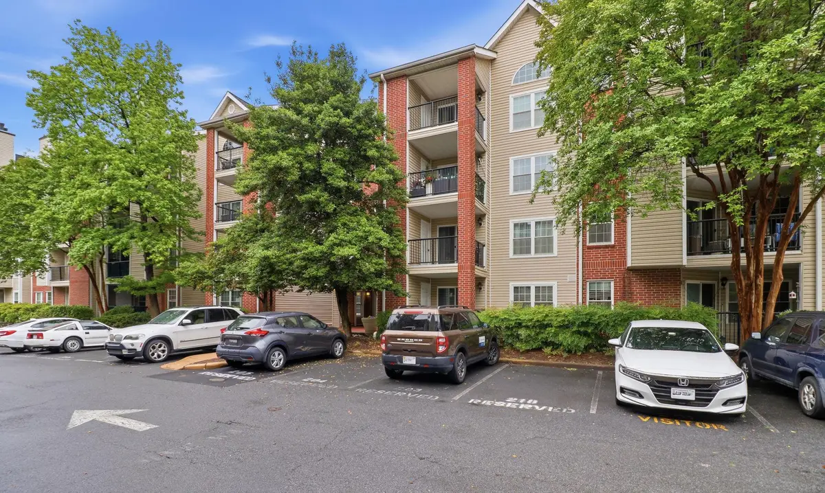 3311 Wyndham #2202, Alexandria, VA 22302 - #1