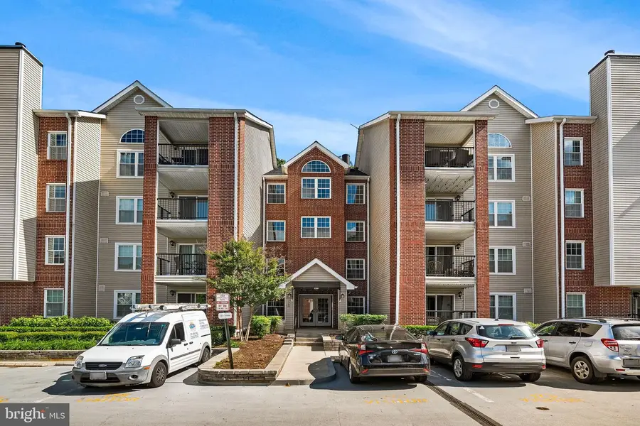 3309 Wyndham Cir #2171, Alexandria, VA 22302 - #2