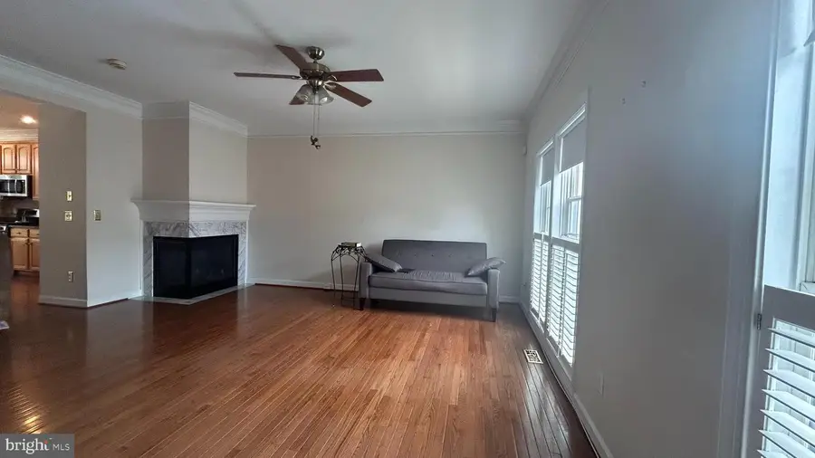 939 Harrison Cir, Alexandria, VA 22304 - #3