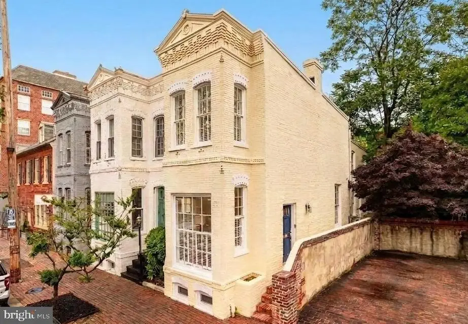 116 S Pitt St, Alexandria, VA 22314 - #1