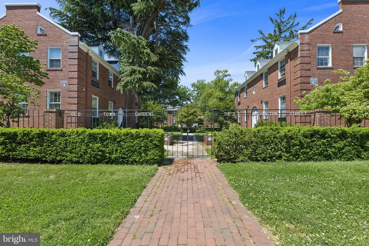 715 Washington St #a-32, Alexandria, VA 22314 - #1