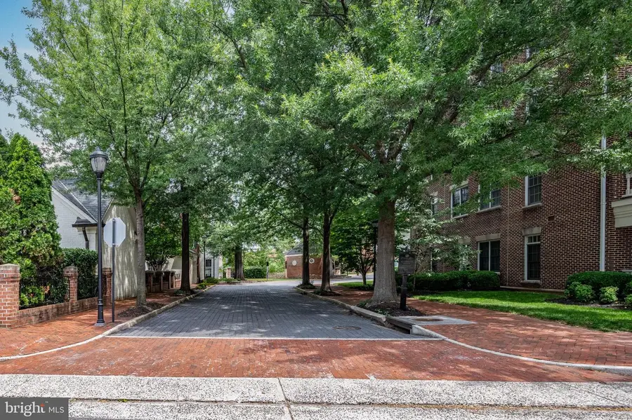 635 First St #405, Alexandria, VA 22314 - #2