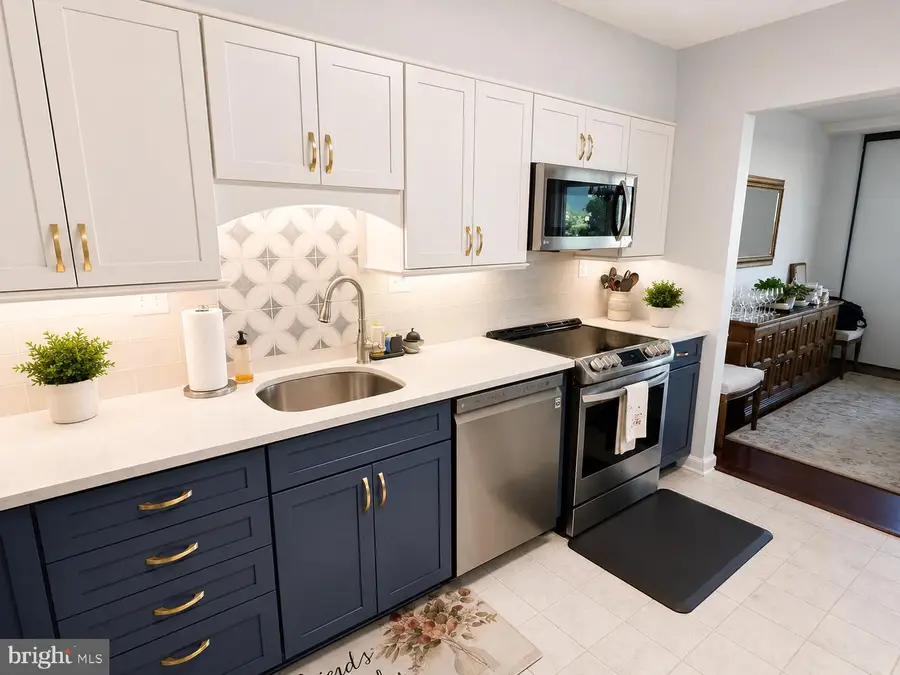 5500 Holmes Run Pkwy #1406, Alexandria, VA 22304 - #2