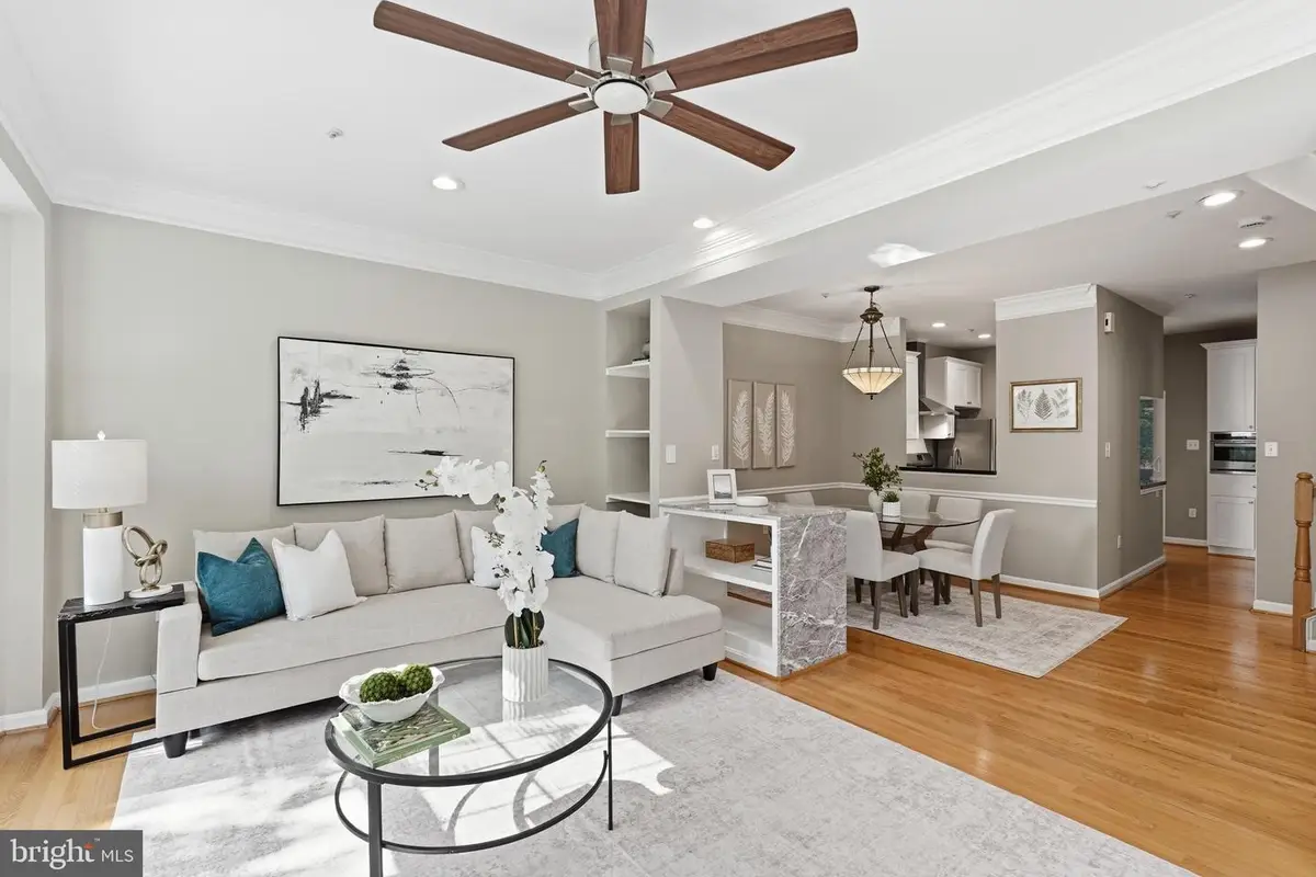 3298 Mount Vernon Ave, Alexandria, VA 22305 - #1