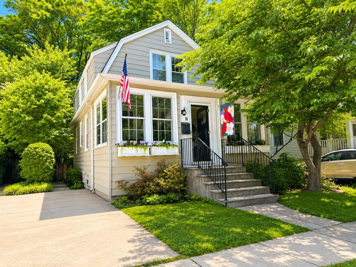 15 E Walnut St, Alexandria, VA 22301 - #1