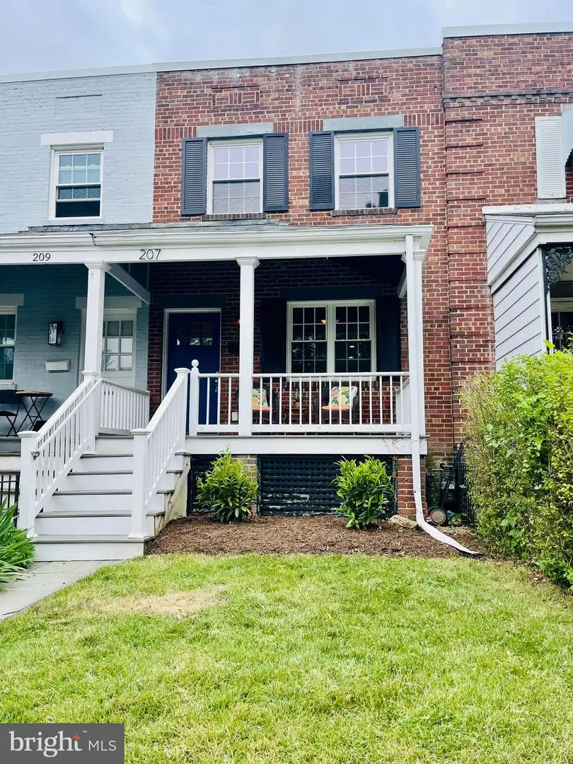 207 Evans Ln, Alexandria, VA 22305 - #1