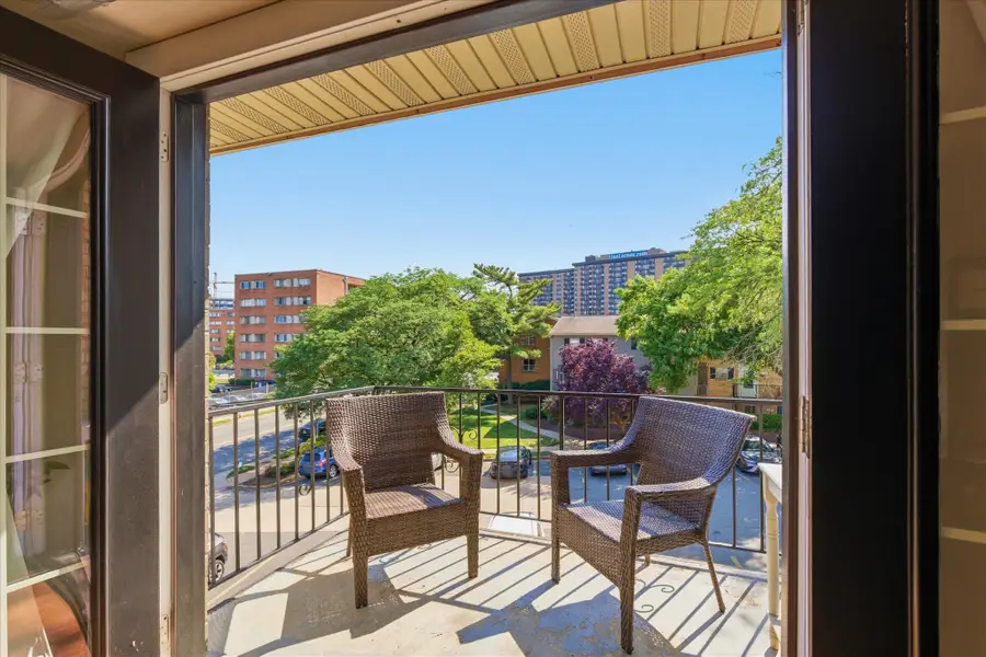 418 N Armistead St N #201, Alexandria, VA 22312 - #2