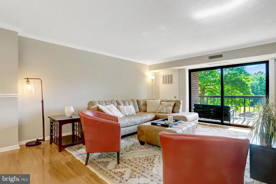 200 N Pickett St N #206, Alexandria, VA 22304 - #3