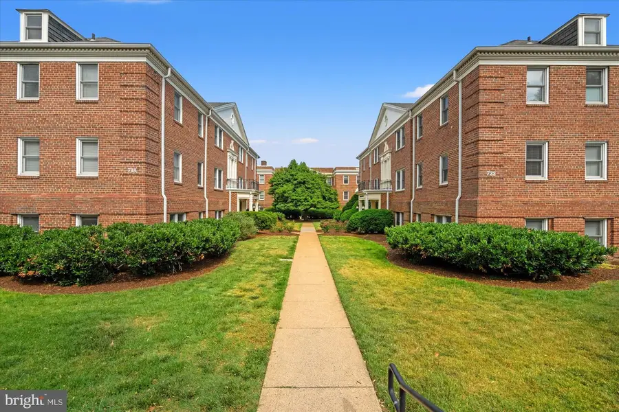 719 S Saint Asaph St #307, Alexandria, VA 22314 - #3