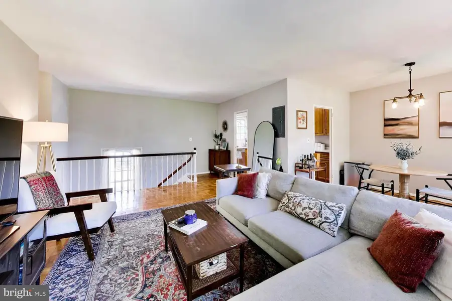 3442 Martha Custis Dr, Alexandria, VA 22302 - #3