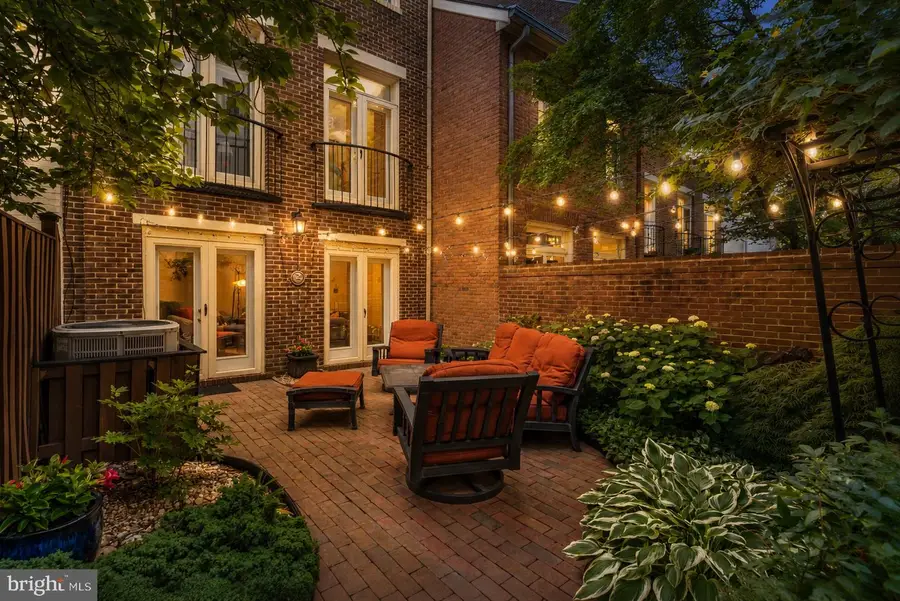 1118 N Pitt St N, Alexandria, VA 22314 - #3
