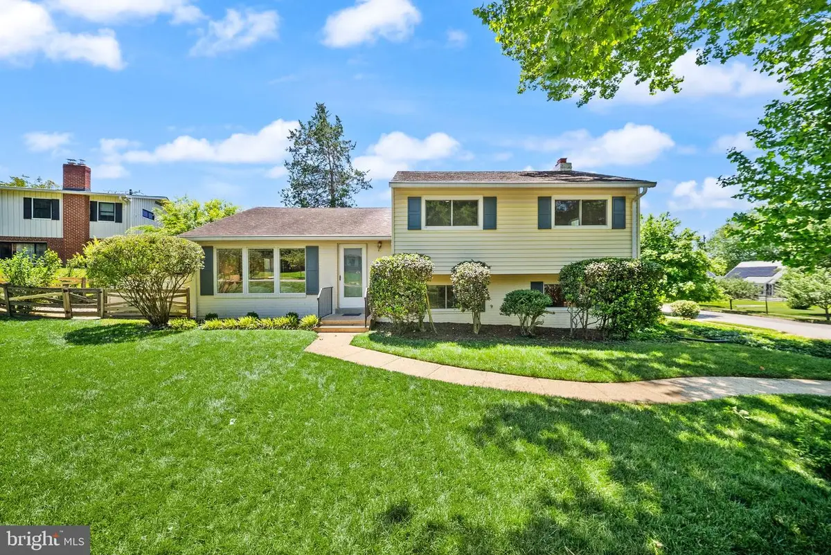 703 N Mansfield St, Alexandria, VA 22304 - #1