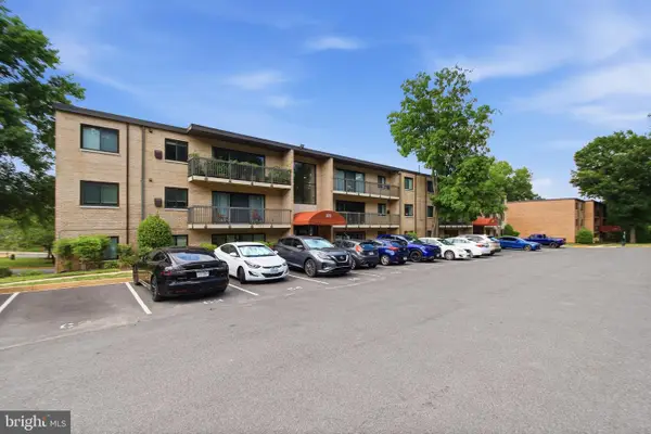 3222 S 28th St #402, ALEXANDRIA, VA 22302