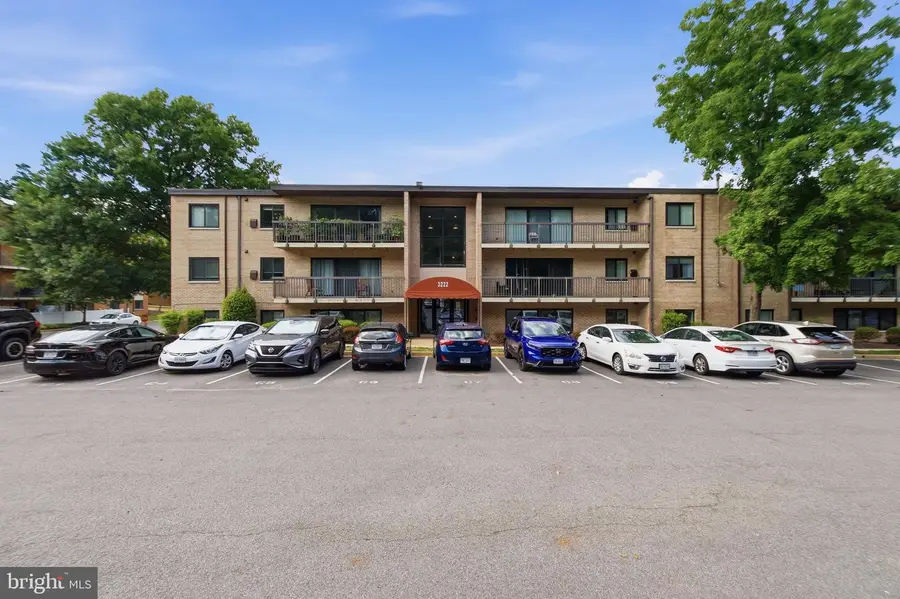 3222 S 28th St #402, Alexandria, VA 22302 - #2