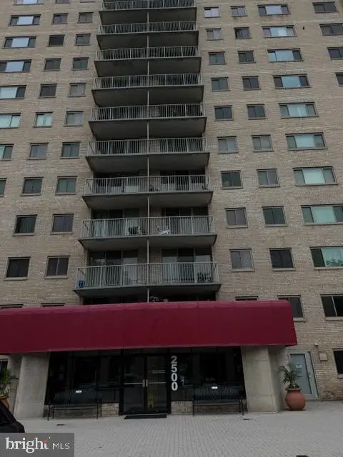 2500 N Van Dorn St #212, Alexandria, VA 22302 - #1