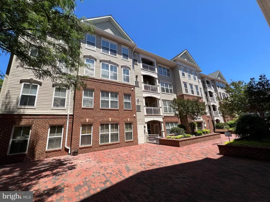 5120 Donovan Dr #102, Alexandria, VA 22304 - #3