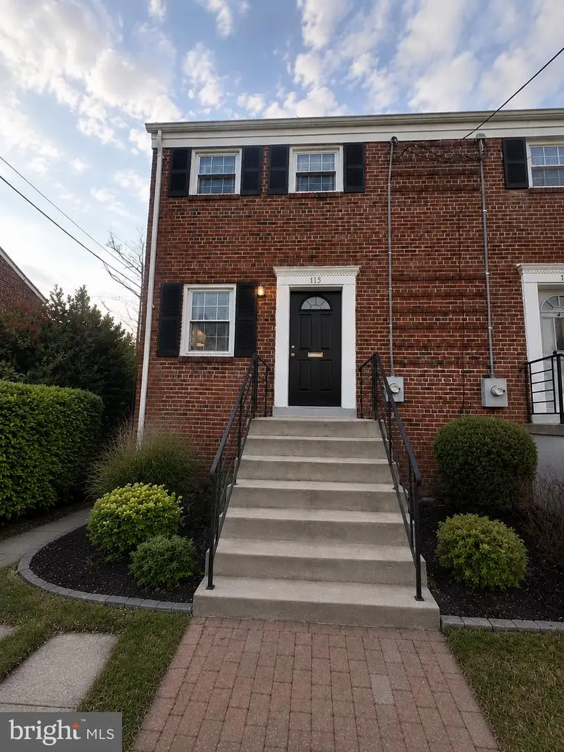 115 S Iris St, Alexandria, VA 22304 - #1