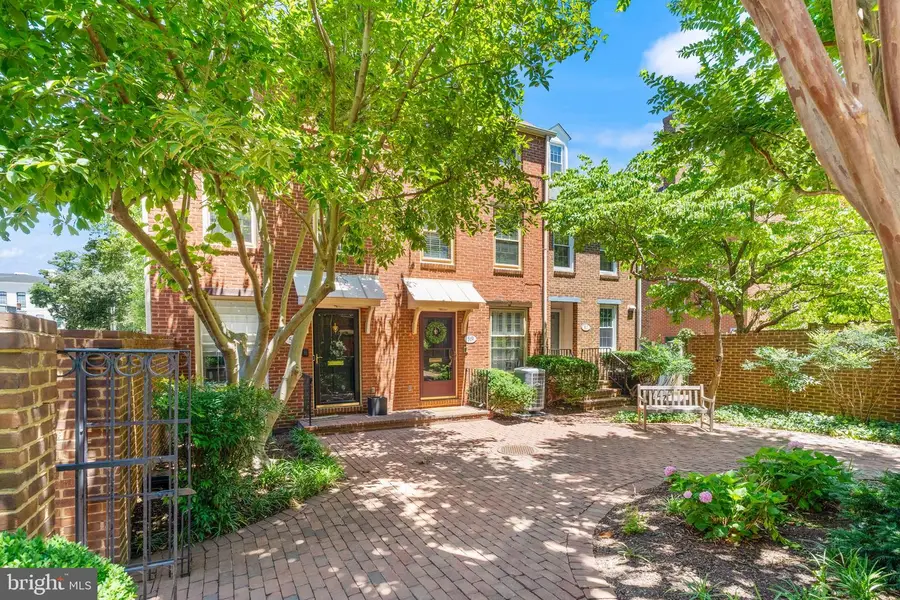 519 S St Asaph St, Alexandria, VA 22314 - #2