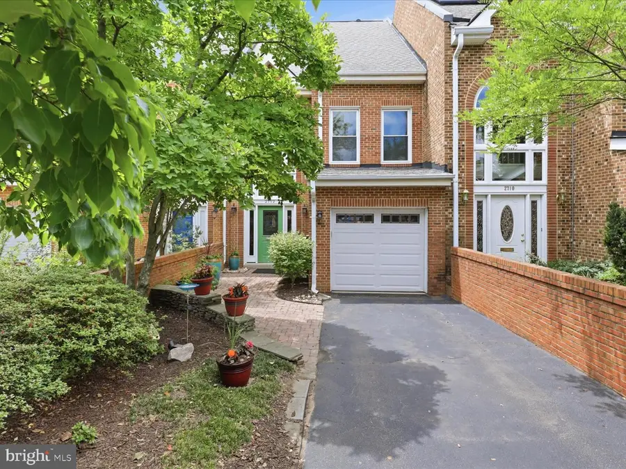 2712 Kenwood Ave, Alexandria, VA 22302 - #2