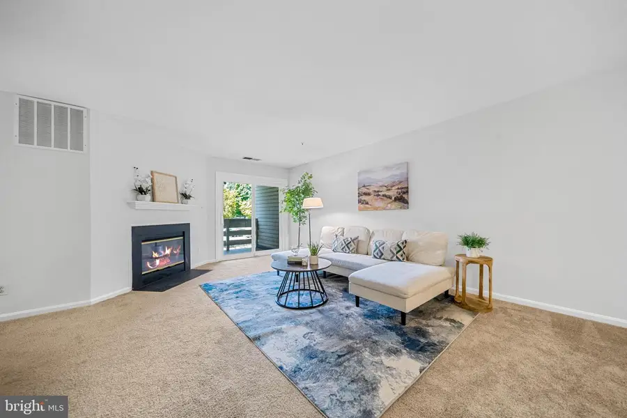 244 S Reynolds St #302, Alexandria, VA 22304 - #2