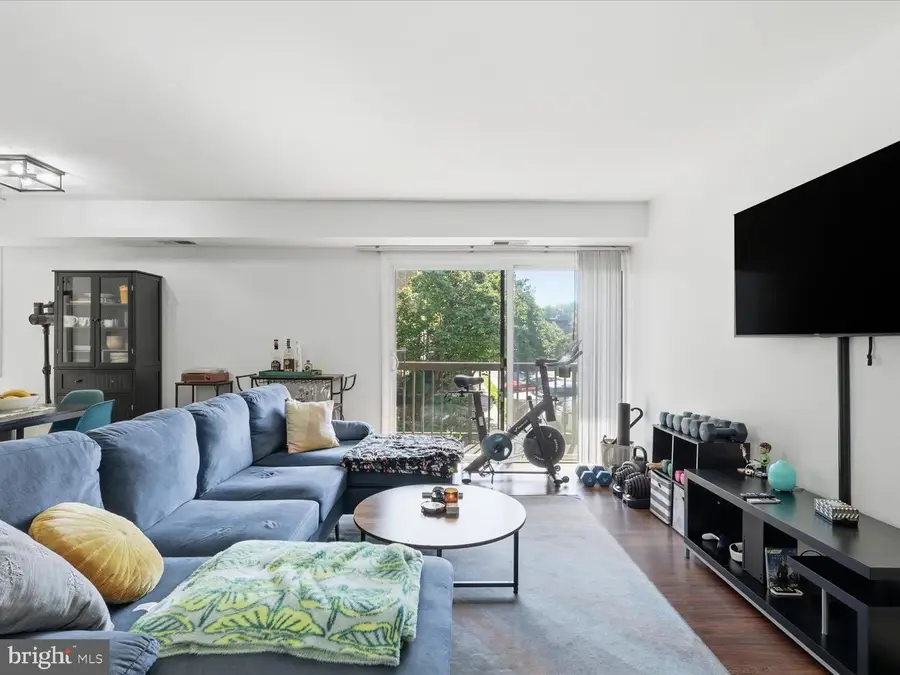3342 S 28th St #202, Alexandria, VA 22302 - #3