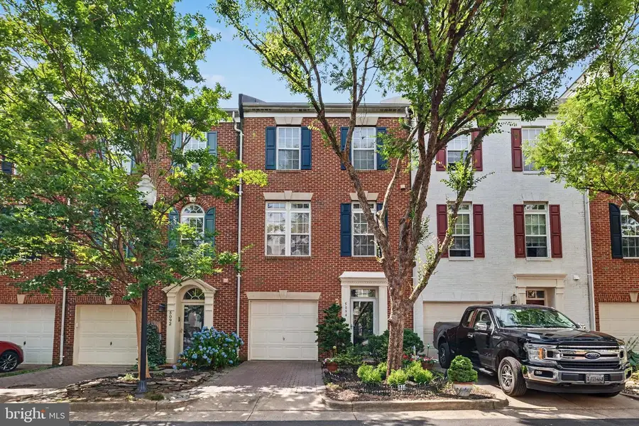 5094 Grimm Dr, Alexandria, VA 22304 - #2