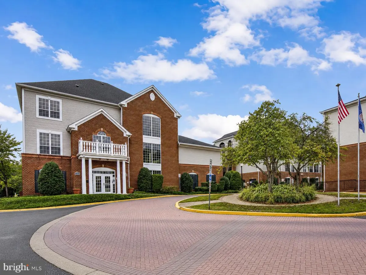 4850 Eisenhower Ave #304, Alexandria, VA 22304 - #1